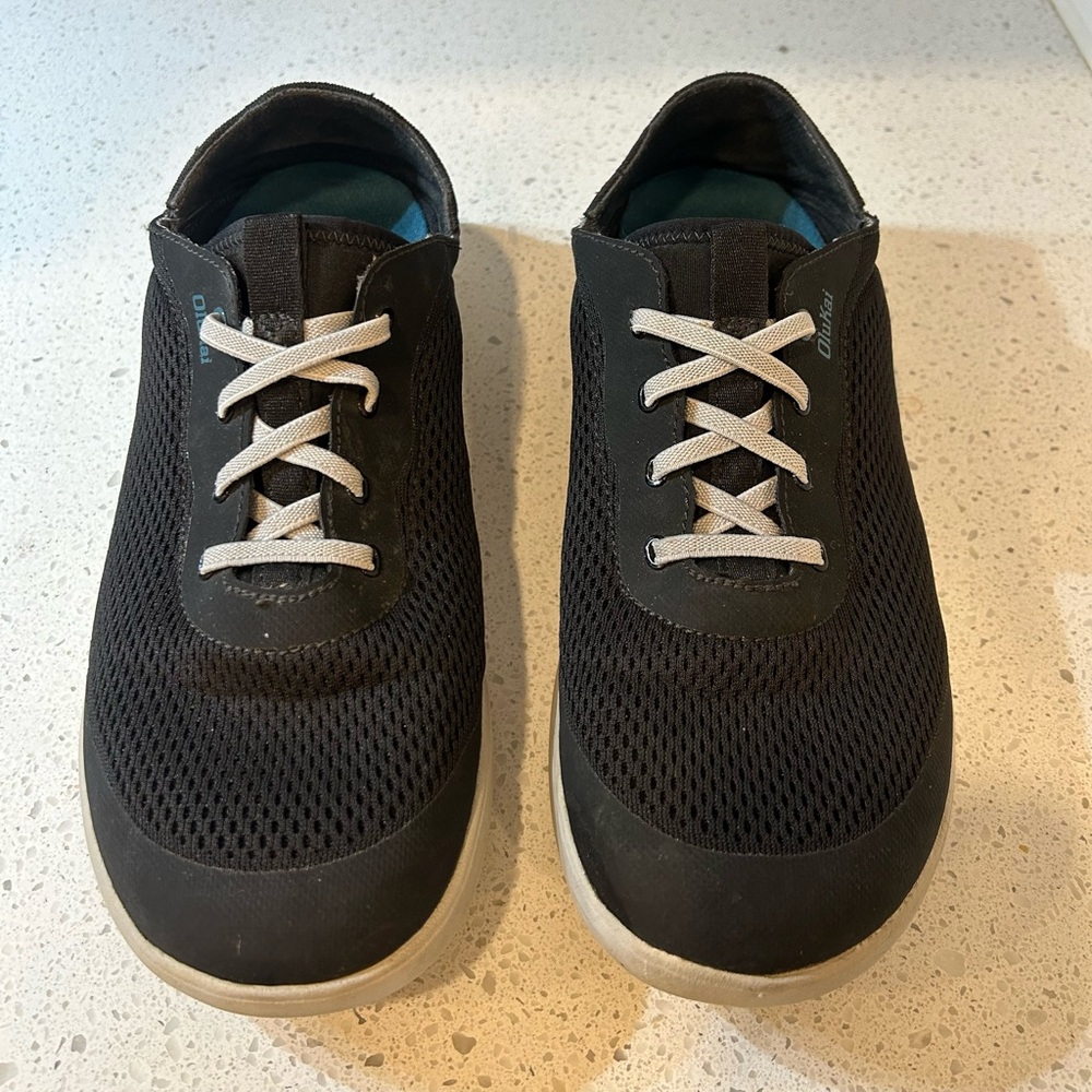 Olukai Mens Shoes Size 9.5 Moku Pae Slip On Black/White Comfort Boat Sneakers